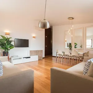  Apartamento Alfama Modern Two-bedroom W/ River View And Parking - By Lu Holidays